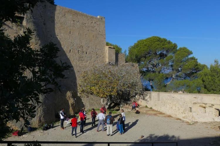 Fort Saint-Agathe - Visite guidée dans la cour exterieure